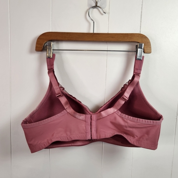 Penningtons TiVoglio Pink Lace Wireless Wire Free Bra 40B Lightly Lined Comfort - Picture 2 of 5